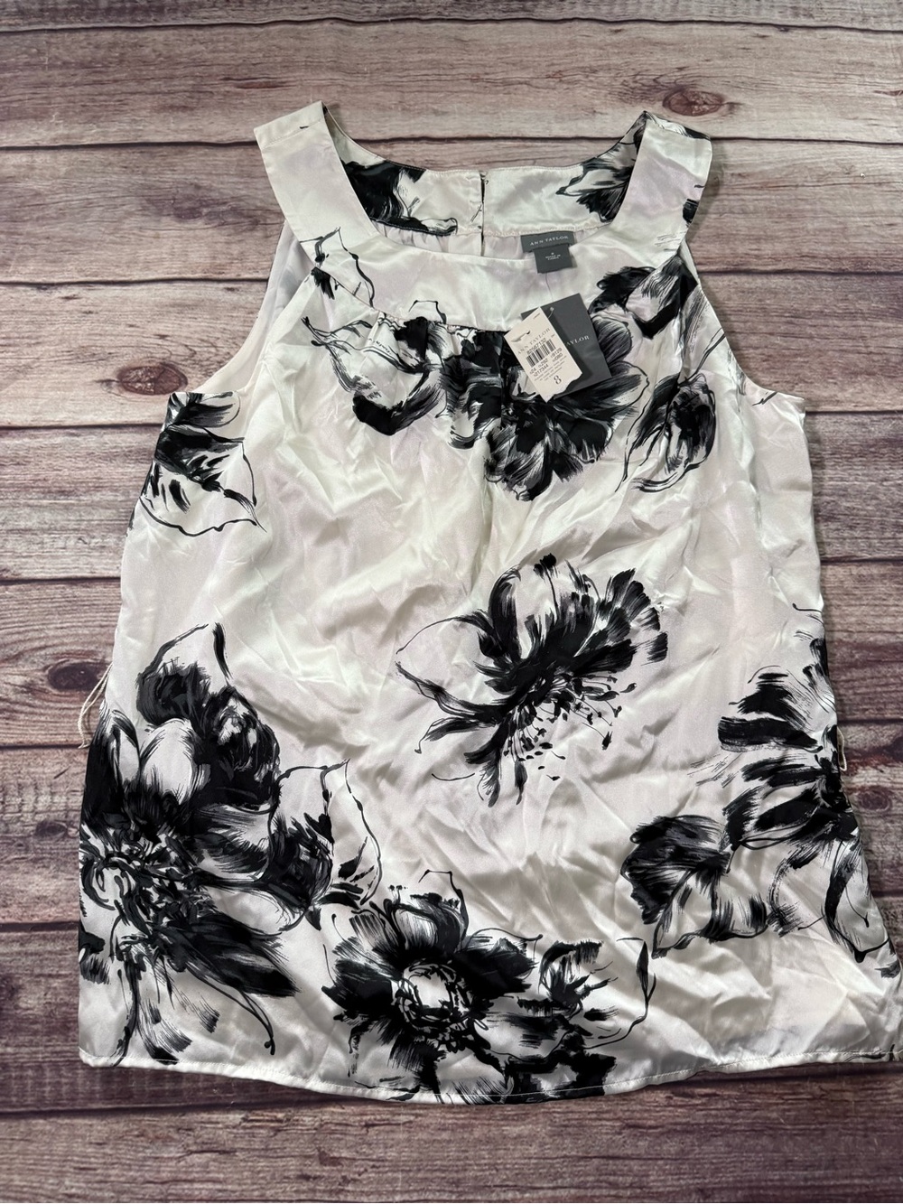 Ann Taylor Sleeveless Silk Blouse Top Black White Floral 8 Women NEW 3311